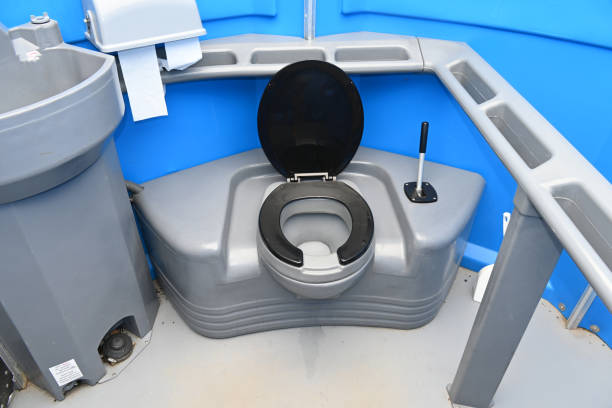 Best Porta potty rental near me  in Richland, WA